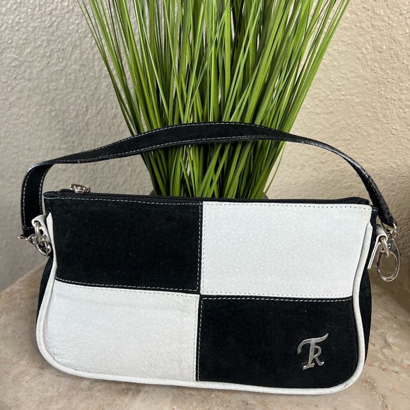 Black and white suede color block handbag by Tango Reynolds. Amazing quality - Picture 1 of 1